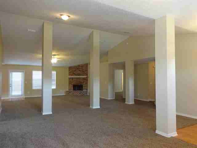 9868 Oxford Station Dr - Photo 3 of 11