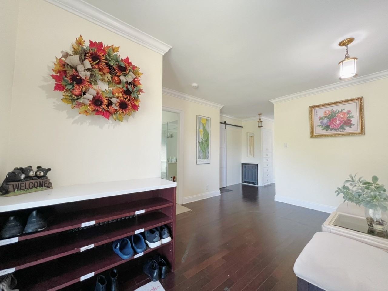 1563 Wesbrook Crescent - Photo 5 of 7