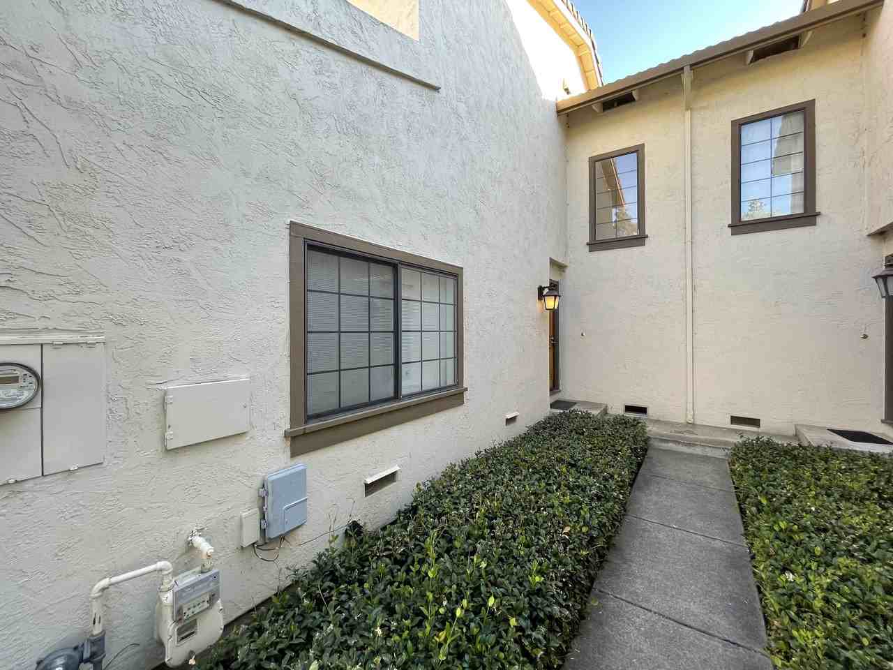 63 Gazania Terrace - Photo 2 of 22