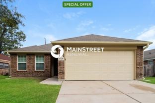 17239 Glen Oaks Dr - Photo 1 of 1