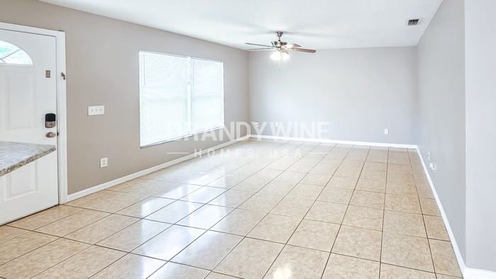 3919 E Clifton St - Photo 3 of 24