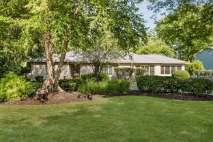 7525 N Meridian St - Photo 1 of 1