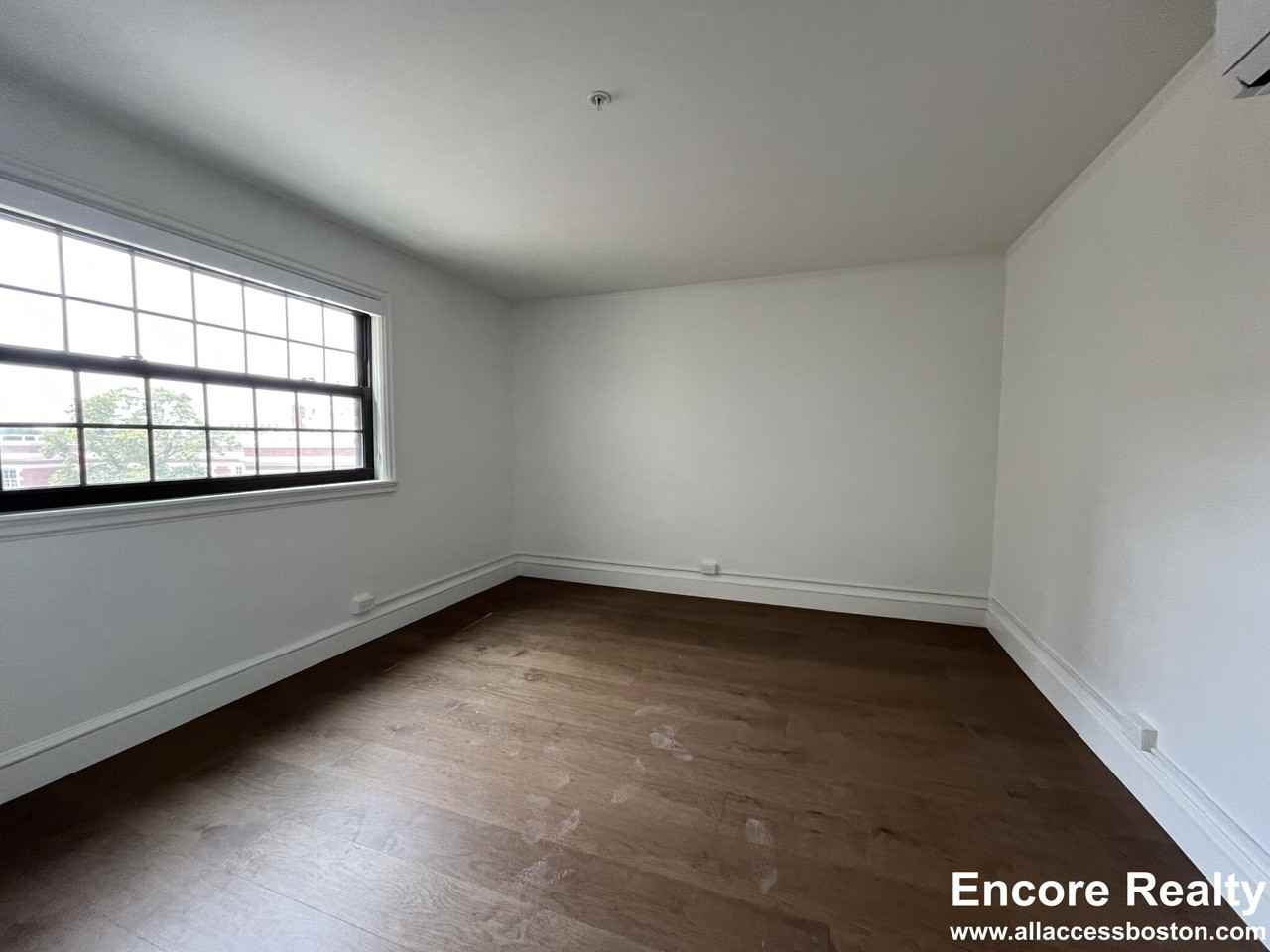 1200 Massachusetts Ave #208 - Photo 6 of 12