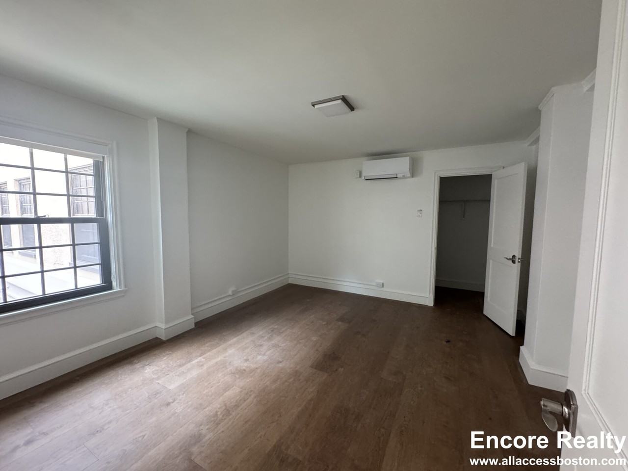 1200 Massachusetts Ave #307 - Photo 6 of 8