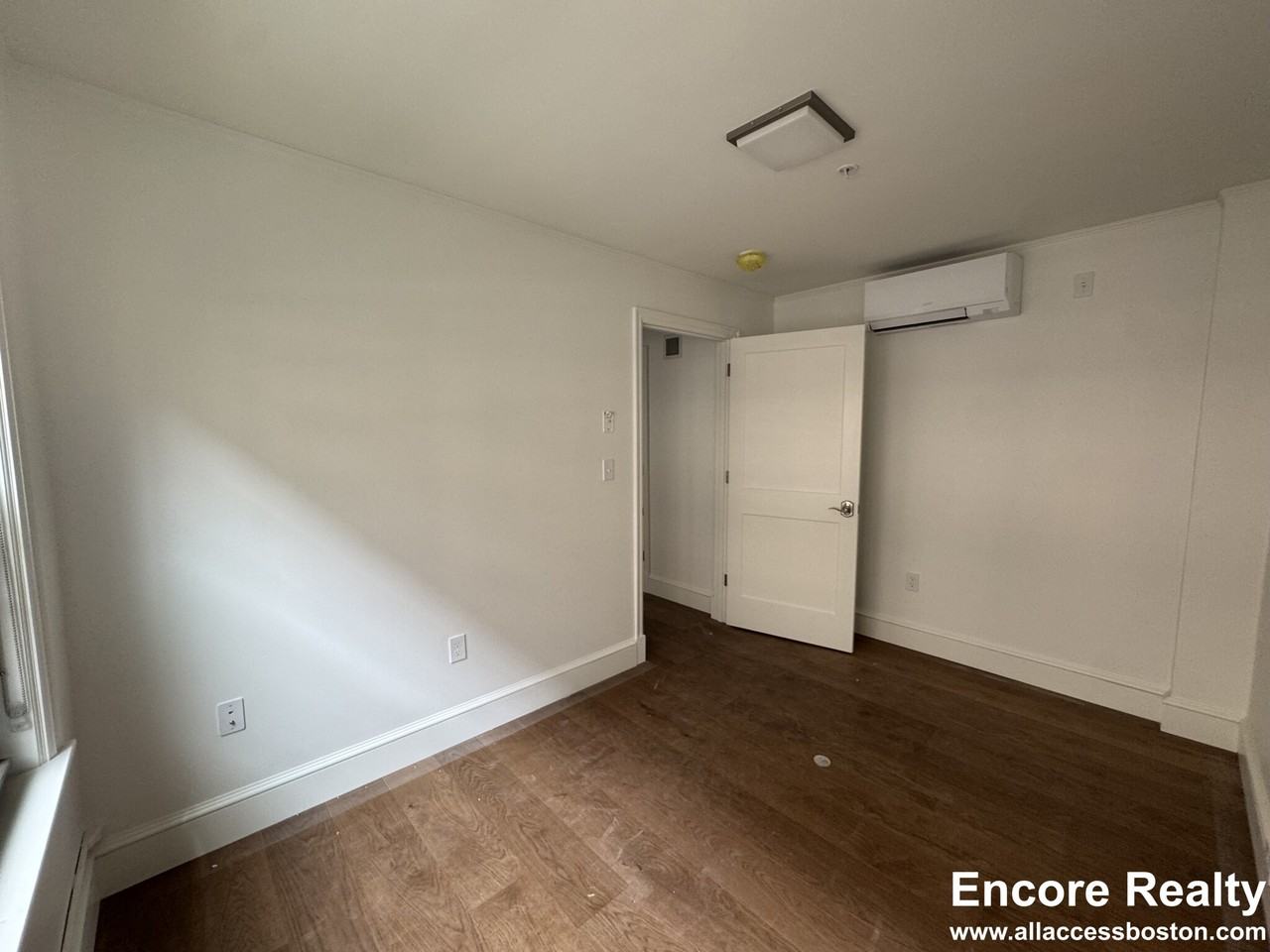 1200 Massachusetts Ave #307 - Photo 7 of 8