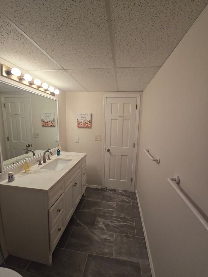 460 Haynes Creek Cir - Photo 3 of 18