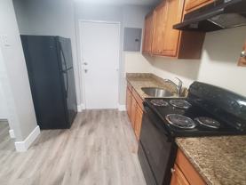 760 Cummins Hwy #8 - Photo 1 of 1