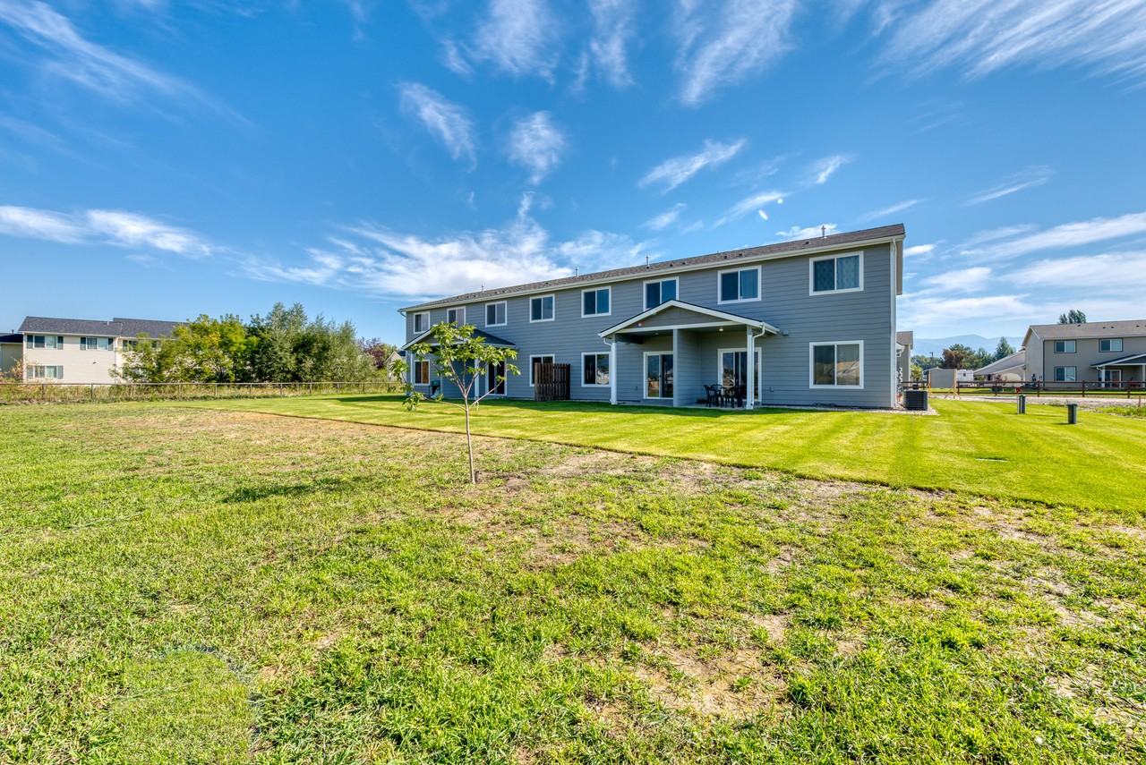 1113 Jessica Ct #NA - Photo 2 of 20