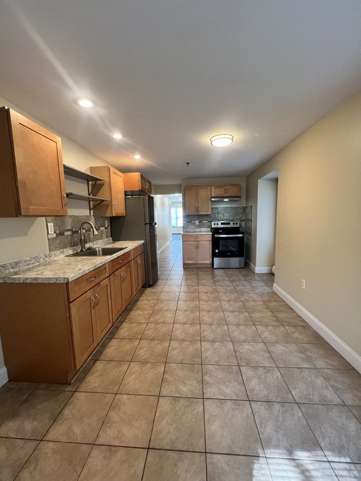 15 Webster St #3 - Photo 2 of 11