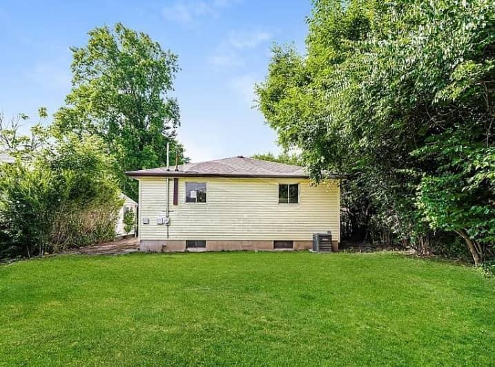 1740 Windemere Dr #NA - Photo 2 of 7