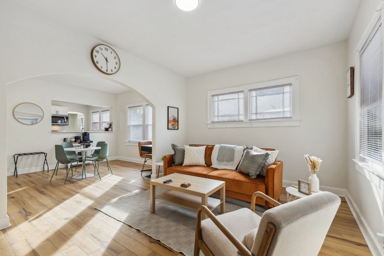 3863 Byram Ave #NA - Photo 2 of 15