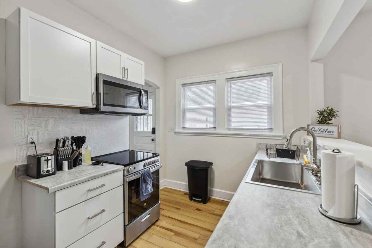 3863 Byram Ave #NA - Photo 7 of 15