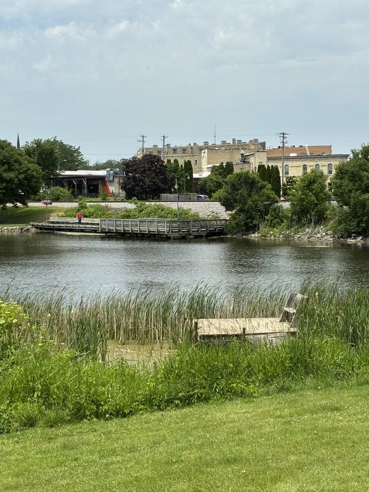 224 S Wisconsin St #NA - Photo 2 of 14