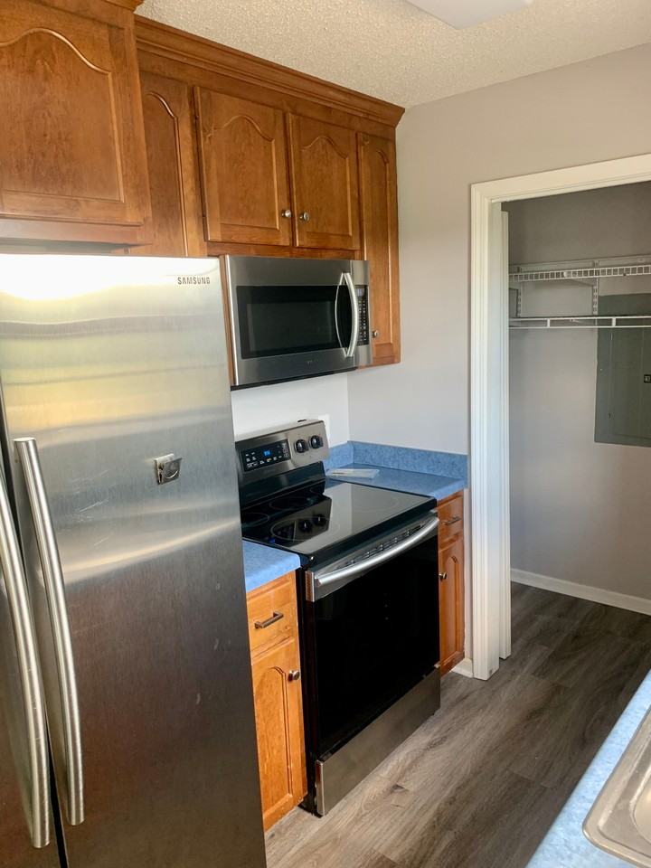 154 Travis Dr #NA - Photo 3 of 10