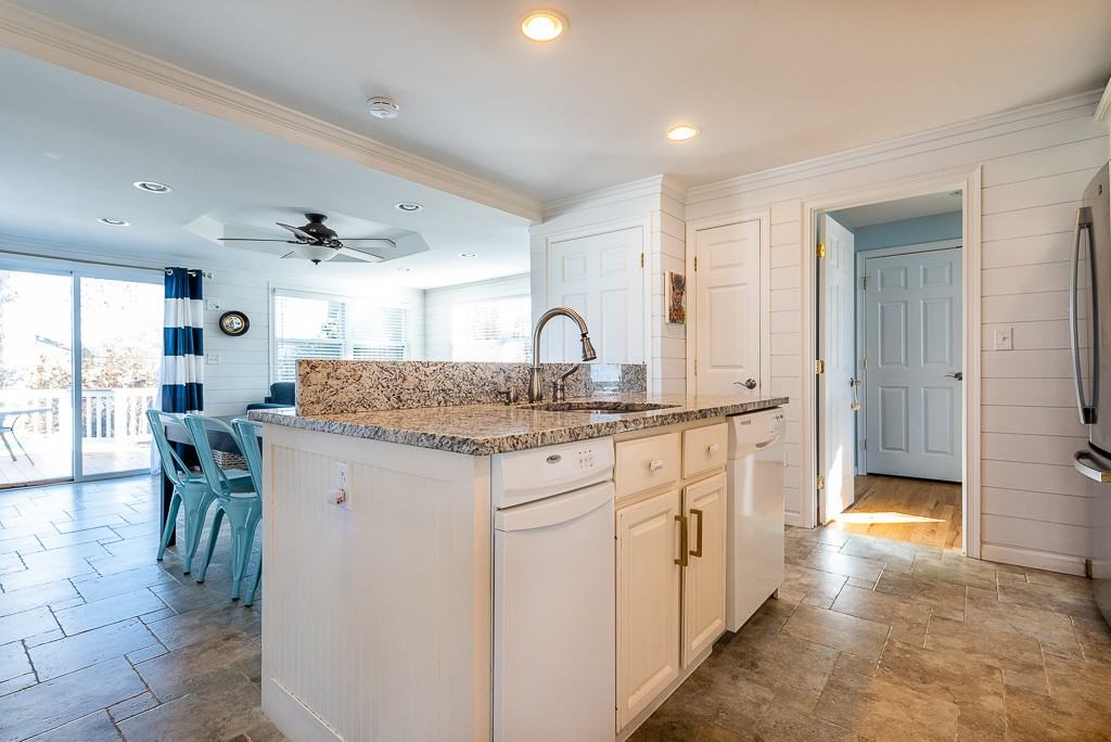 36 Center Beach Ave #NA - Photo 2 of 16