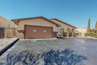 2909 Palo Verde Dr Ne #B - Photo 1 of 1