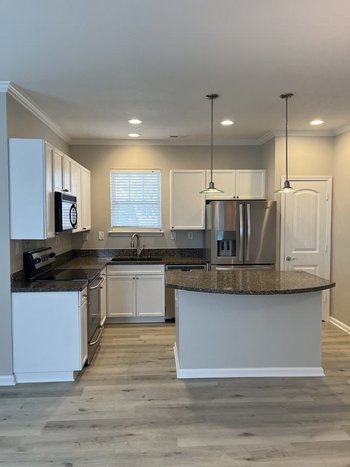 15437 Coventry Court Ln #15437 - Photo 2 of 12