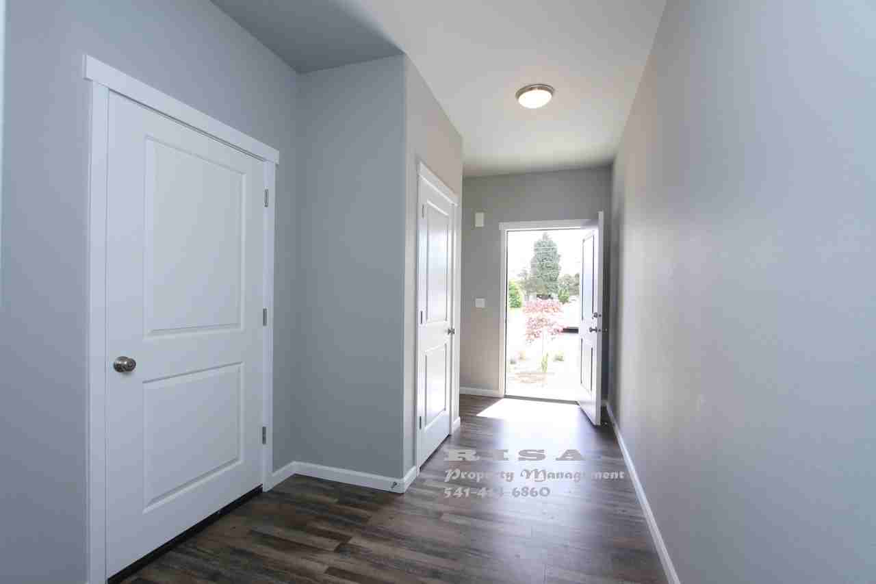 4185 Lancaster Drive Northeast #NA - Photo 5 of 34