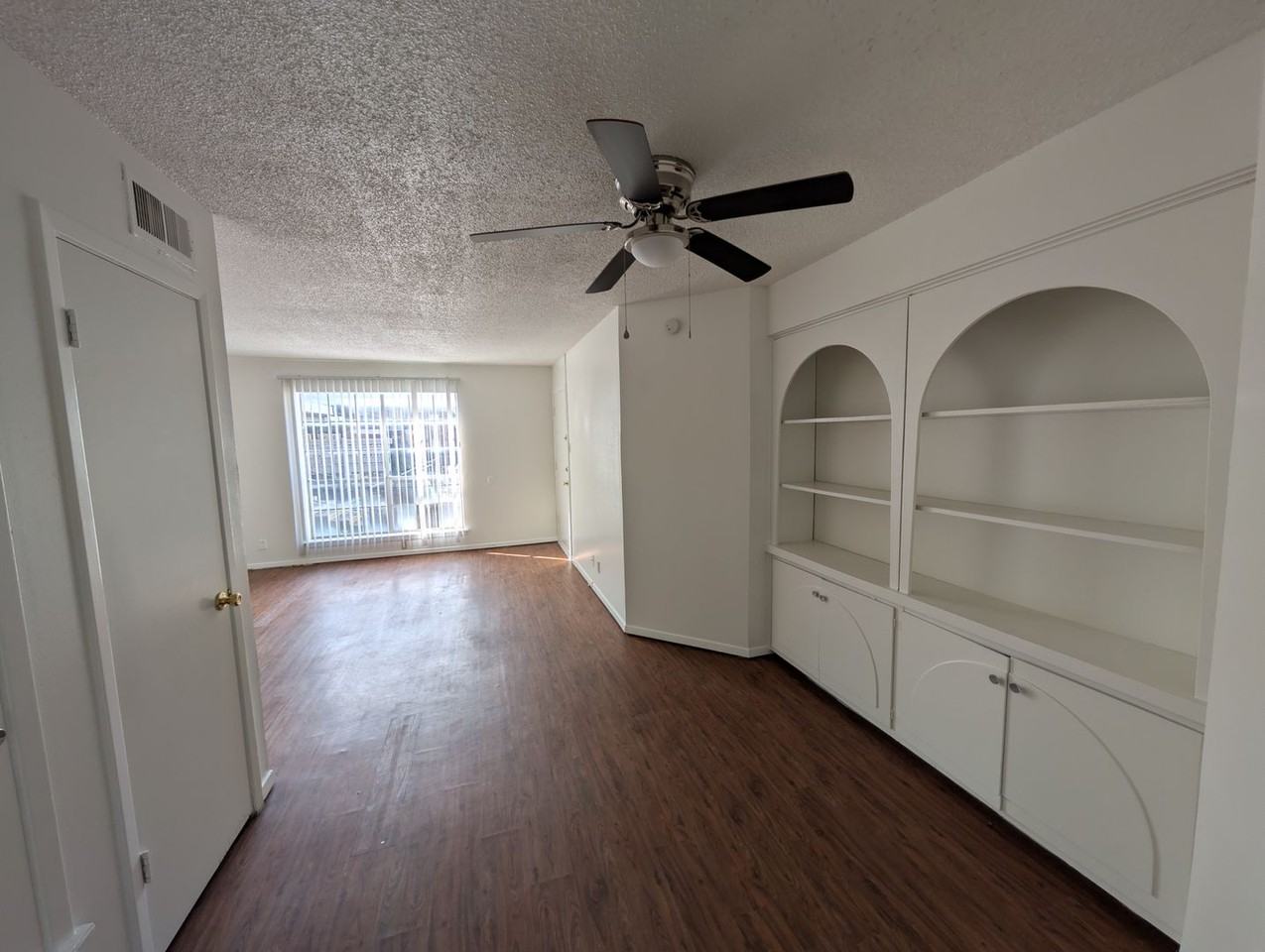 WOODS OF BROOKHOLLOW - Photo 4 of 10