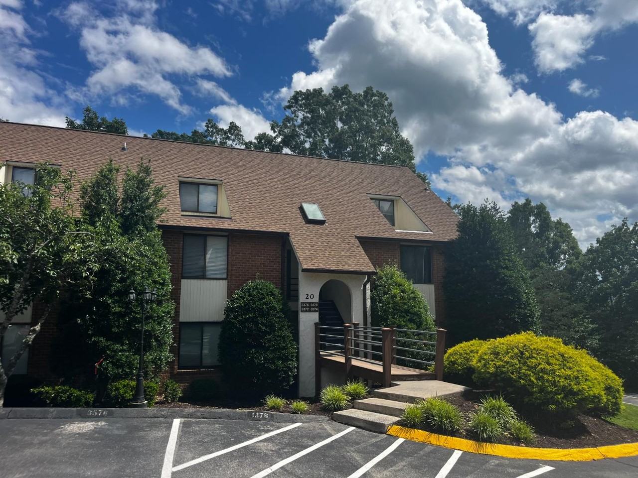 3374 Forest Ct - Photo 2 of 20