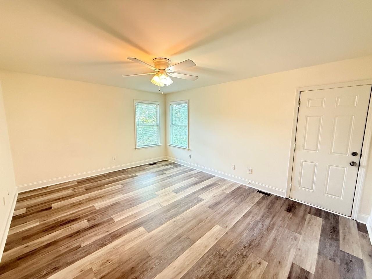 189 Ruth Dr - Photo 2 of 21