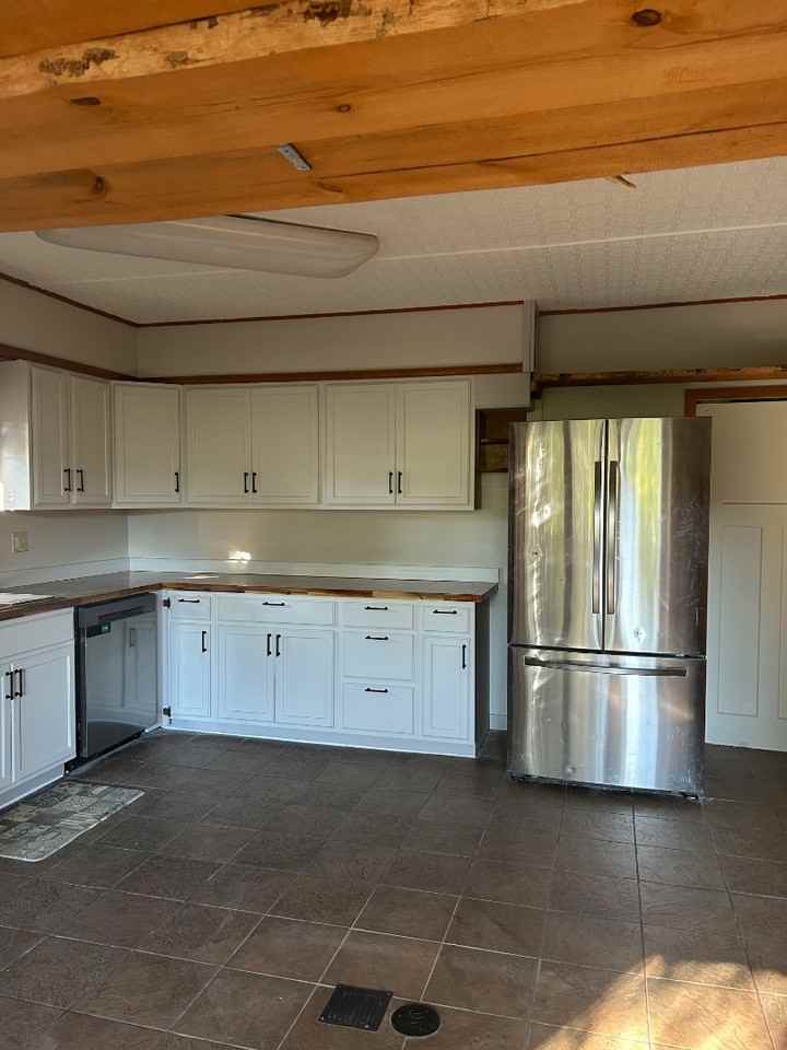 406 W Railroad Ave - Photo 3 of 20