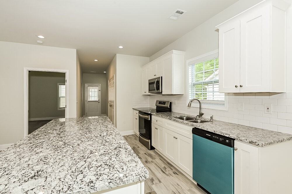 127 Hunts Mill Cir - Photo 6 of 17