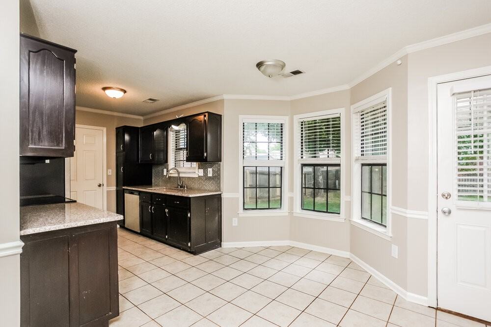 4142 Hidden Fern Ln N - Photo 7 of 17