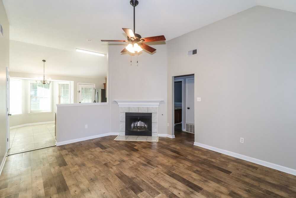5639 Camden Cv - Photo 4 of 16