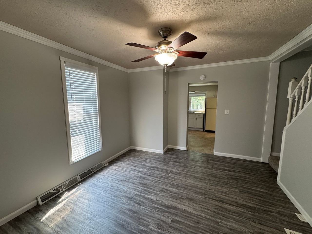 1037 E Front St - Photo 5 of 13