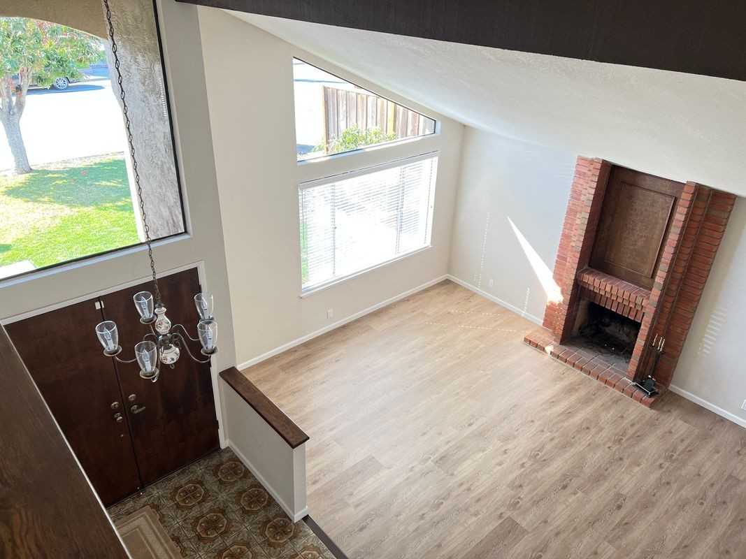 788 Salt Lake Dr - Photo 3 of 23