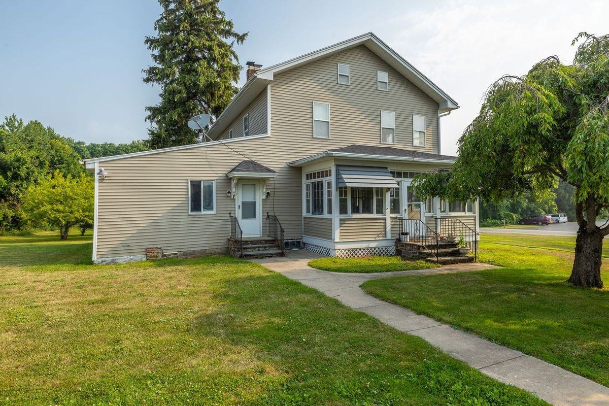 757 Holt Rd - Photo 3 of 44