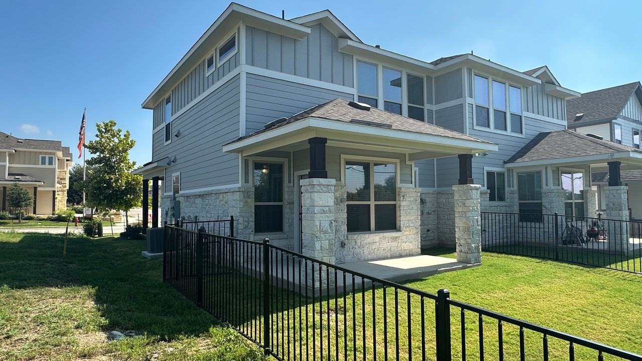 2203 Cowbird Path - Photo 4 of 24