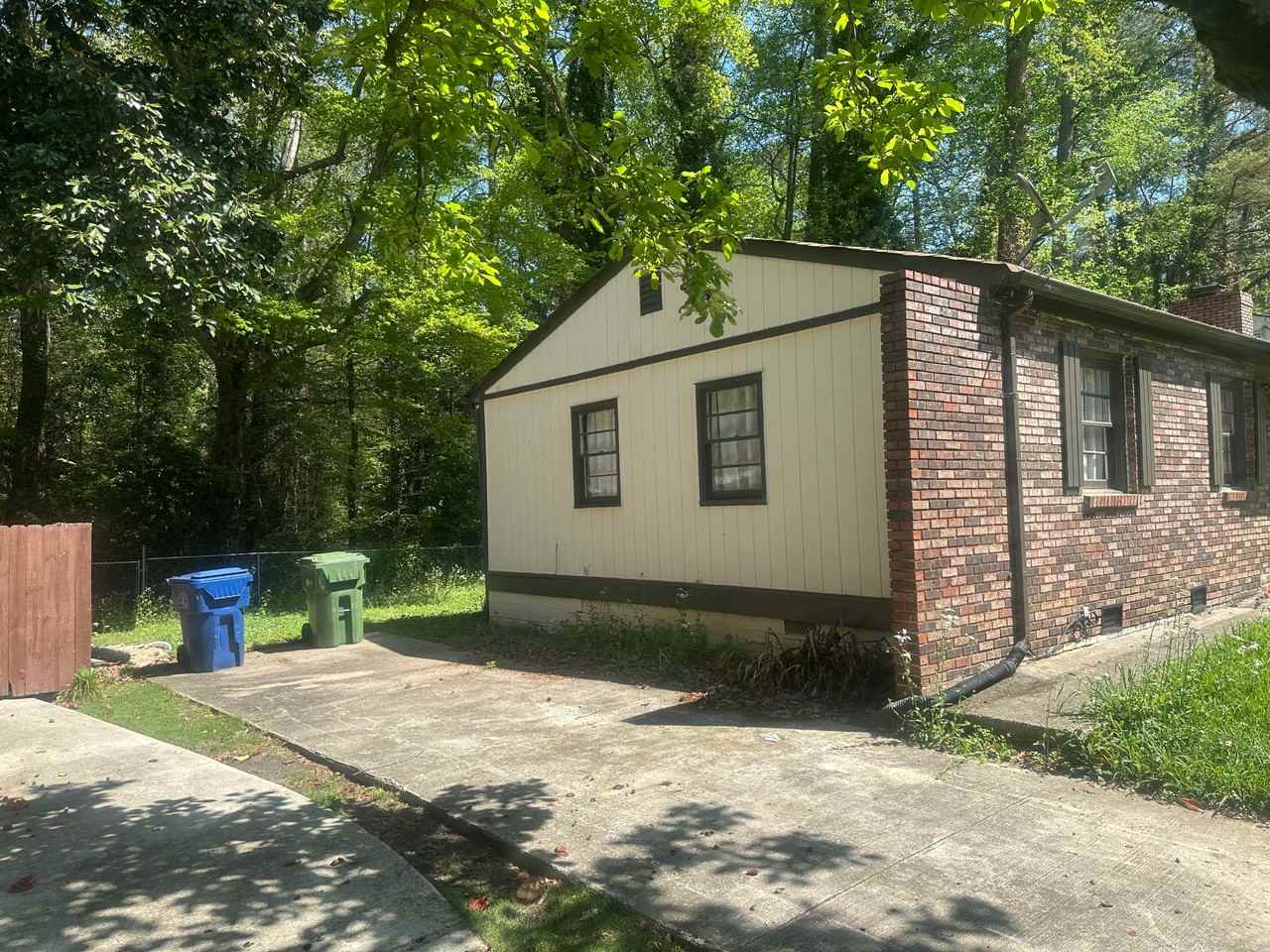 2740 Santa Barbara Dr Nw - Photo 3 of 25