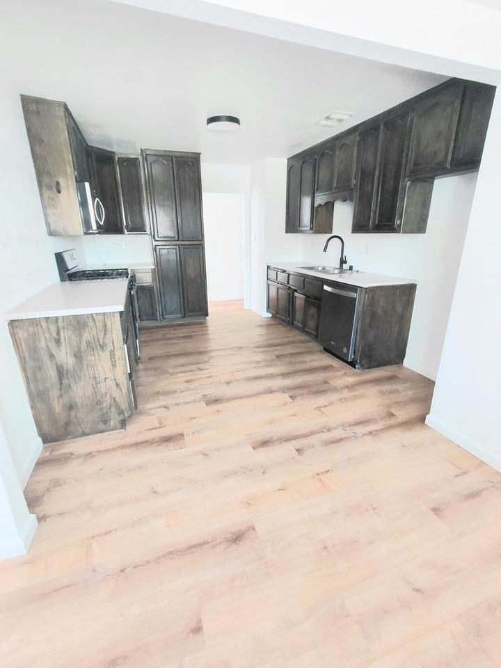 232 Woodham Ave - Photo 2 of 16