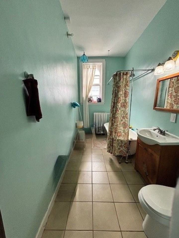 Historic building on West 7th and Grand in St. Paul - Photo 5 of 11