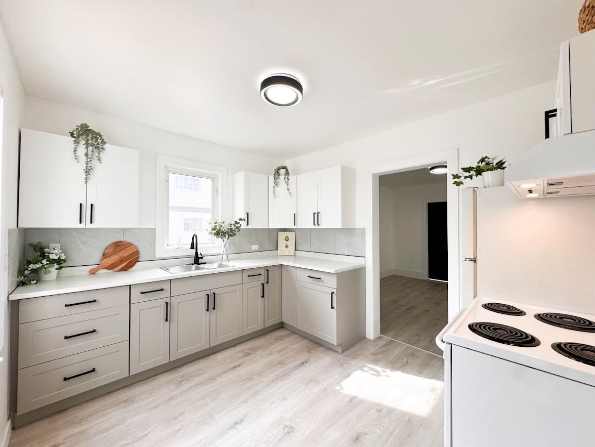 152 William St - Photo 2 of 10