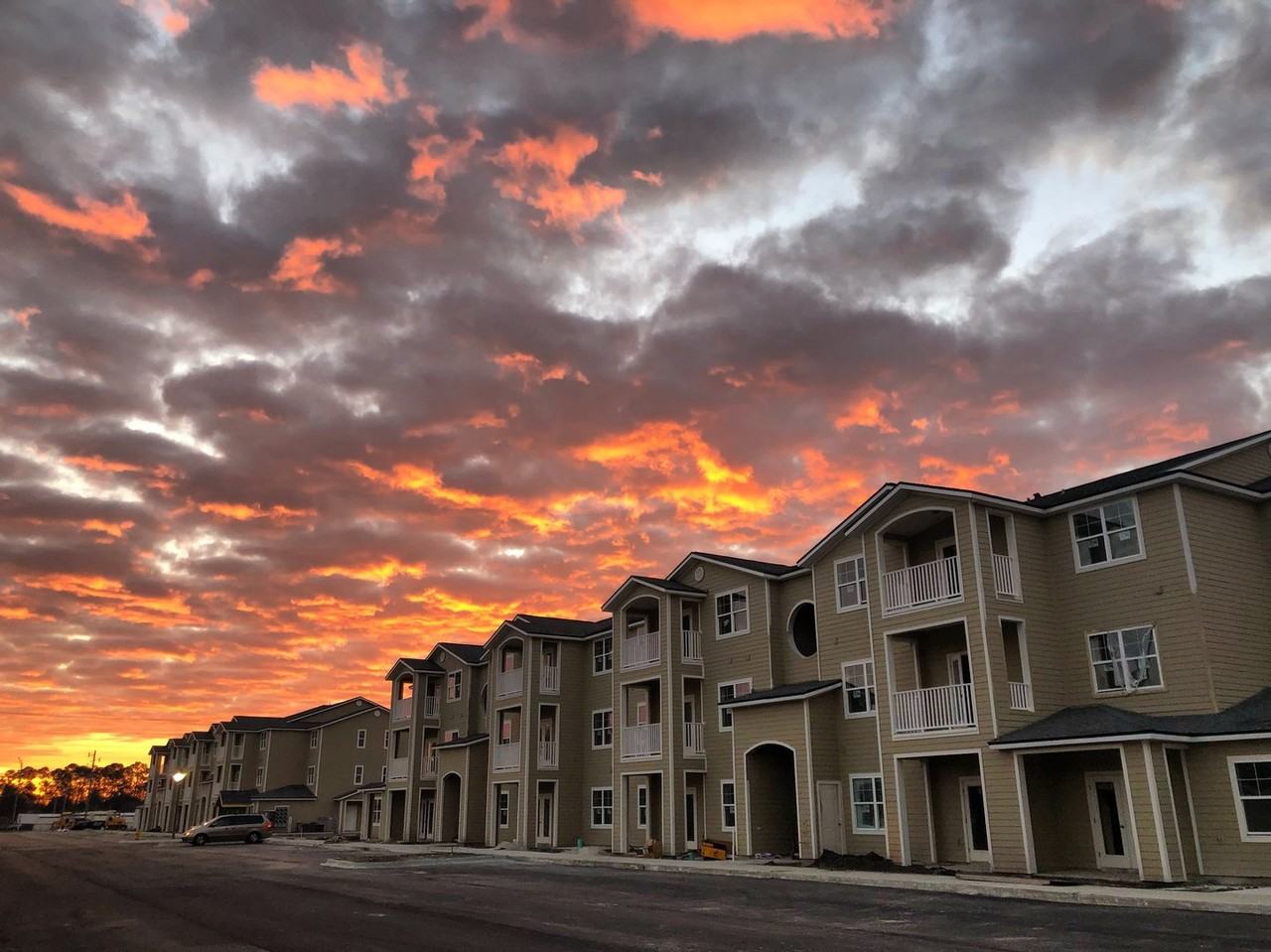 Waters Ridge Apartments - Photo 6 of 6