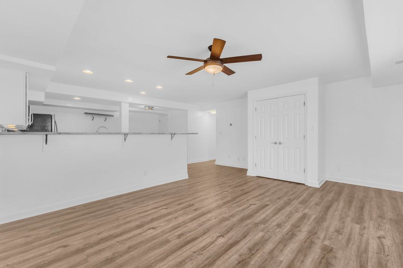 1565A N Van Dorn St - Photo 7 of 36