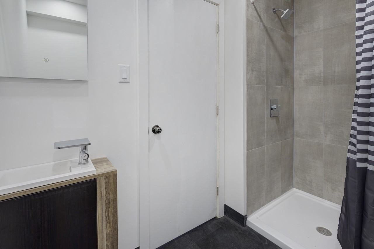 1290 Avenue des Pins Ouest - Photo 21