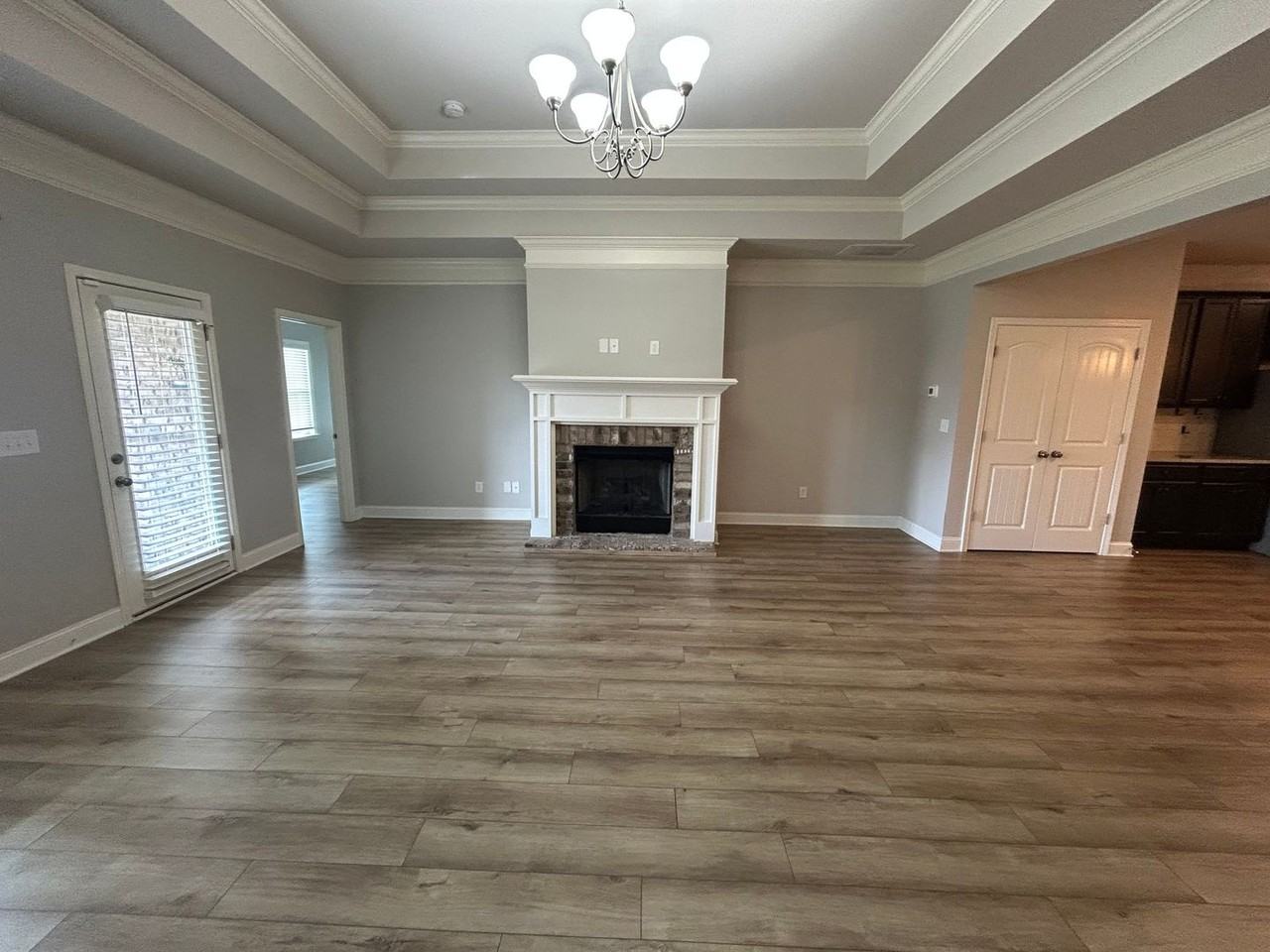 108 Bridgemill Ave - Photo 6 of 48