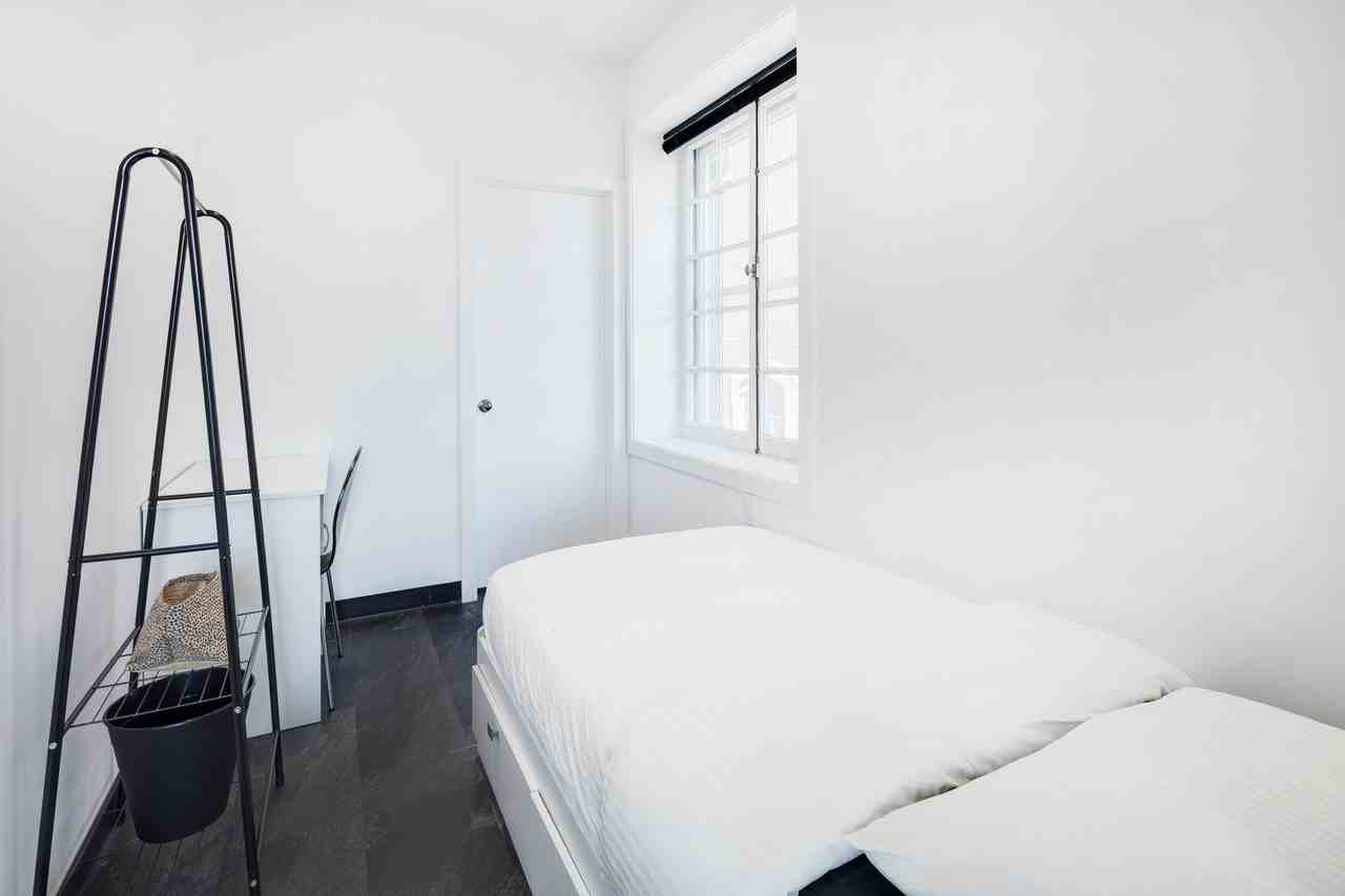 1290 Avenue des Pins Ouest - Photo 46
