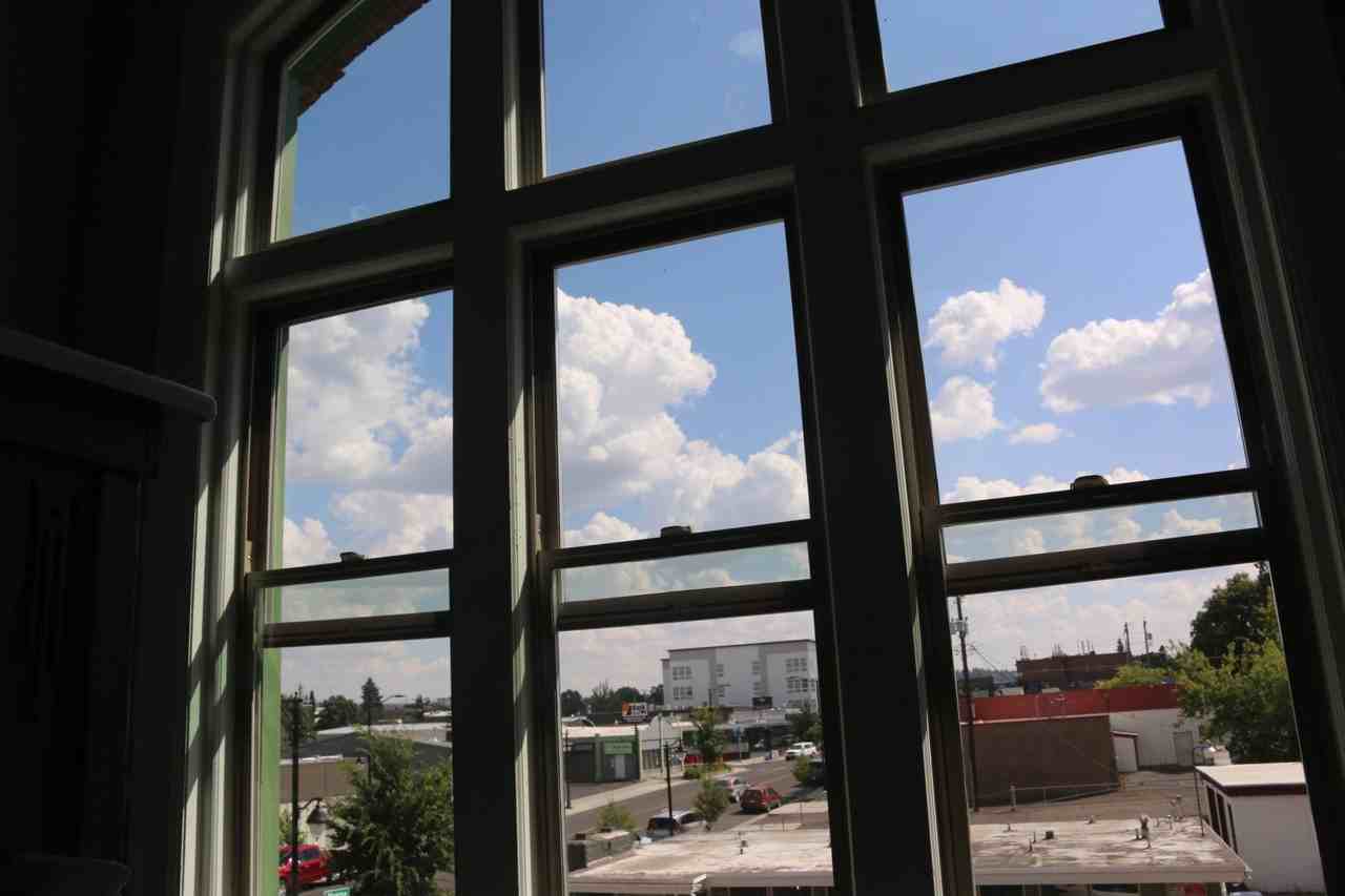 Mark on Monroe - Photo 5 of 16