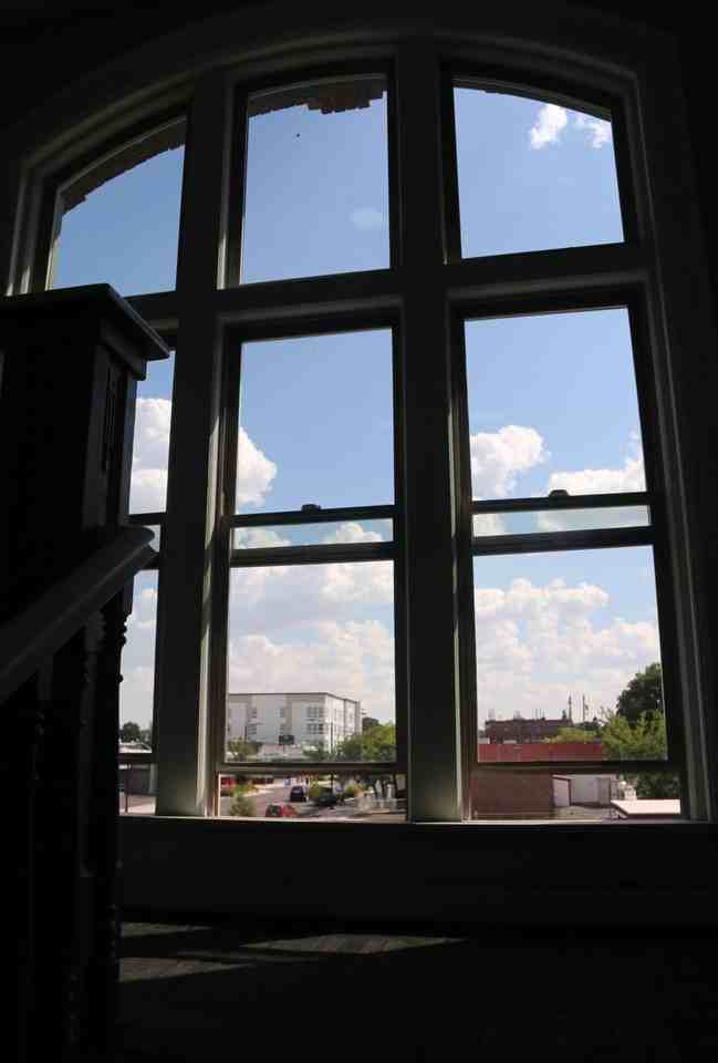 Mark on Monroe - Photo 7 of 16