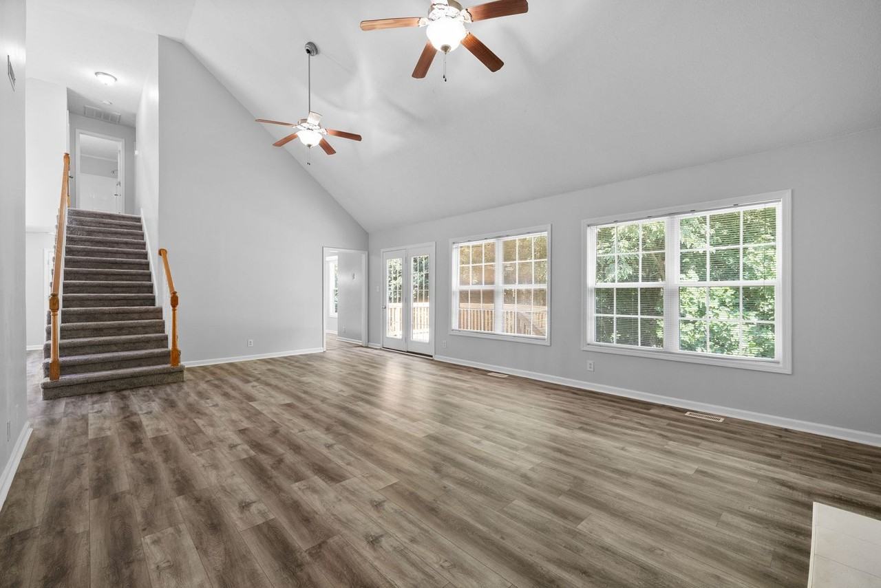 79 West Dr - Photo 6 of 30