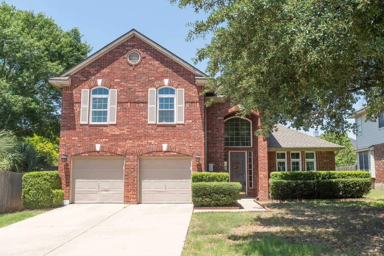 20106 Canterwood Ln - Photo 2 of 30