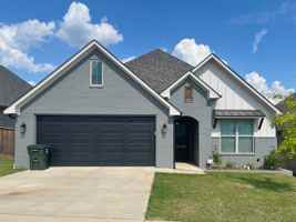 featured image of 7012 Hillside Ave