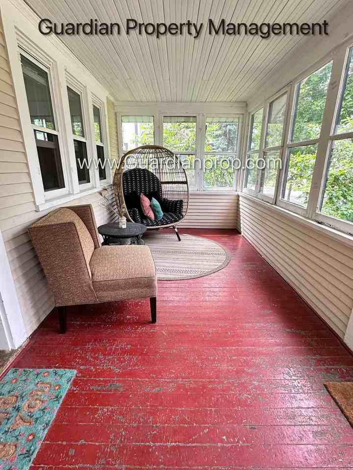 4005 20th Ave S - Photo 3 of 26