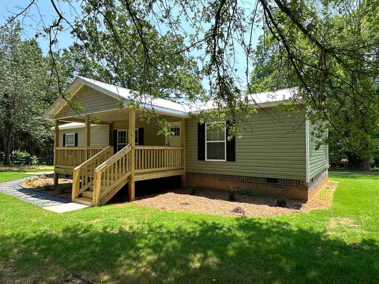 12 Elias Hayes Trl - Photo 2 of 20