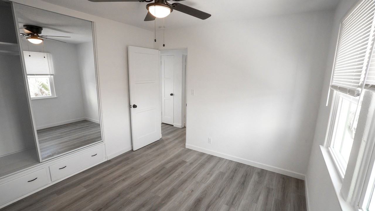 4421 30th St. Cottages - Photo 7 of 27